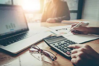 L’échéance du 2e versement des taxes municipales prévue le 13 mai est maintenue, mais les citoyens qui ont présentement des difficultés auront jusqu’au 30 juin pour effectuer ce versement sans encourir d’intérêts ou de pénalité de retard.