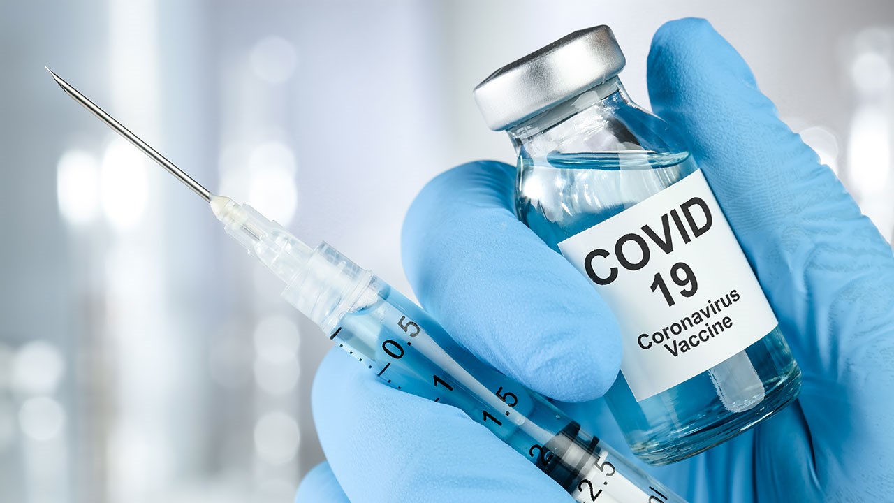 Une fois le vaccin développé, il faudra le fabriquer. Justin Trudeau a assuré que cette fabrication sera réalisée au Canada.