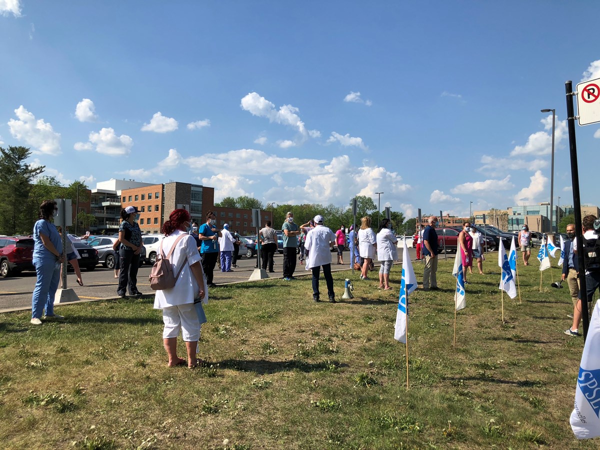 Manifestation à Saint-Jérôme: les professionnelles en soins des Laurentides « mortes de fatigue »