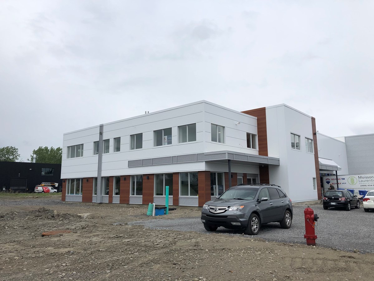 La structure a quitté le 25, rue Brière à Blainville pour s'approprier un espace plus grand, en fonction des besoins toujours plus importants en ces temps de pandémie, au 341 rue Legault.