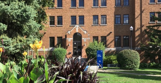 Les citoyens à nouveau admis aux séances publiques du conseil municipal à Sainte-Thérèse