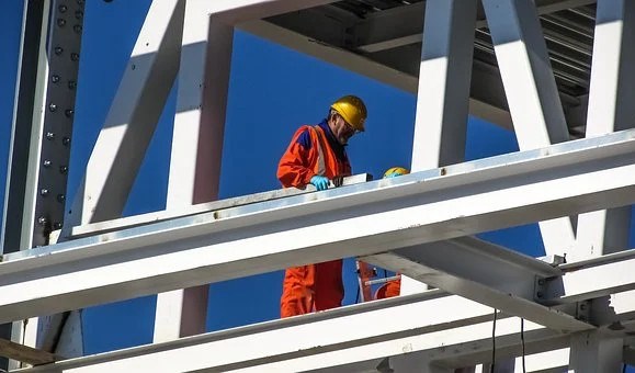 Retour sur les chantiers: la CNESST rappelle que la vigilance s’impose