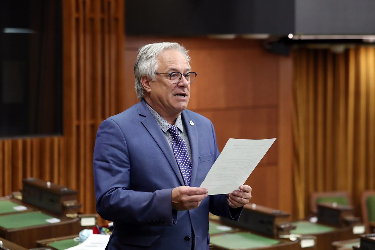 Luc Desilets dénonce l'urgence d'agir en matière de logement