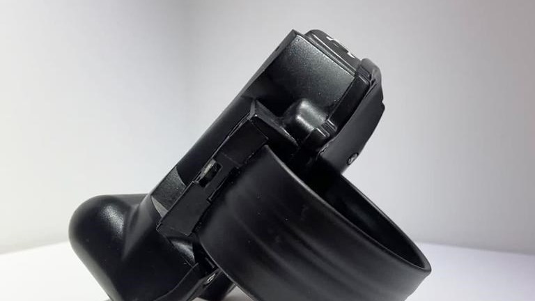 Québec: plus de bracelets de surveillance en 2023 pour neutraliser les agresseurs