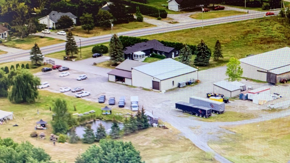 Mongrain inc. prend parti pour la croissance axée sur le bien-être au travail et sort son siège social d’un parc industriel pour l’installer en milieu semi-rural