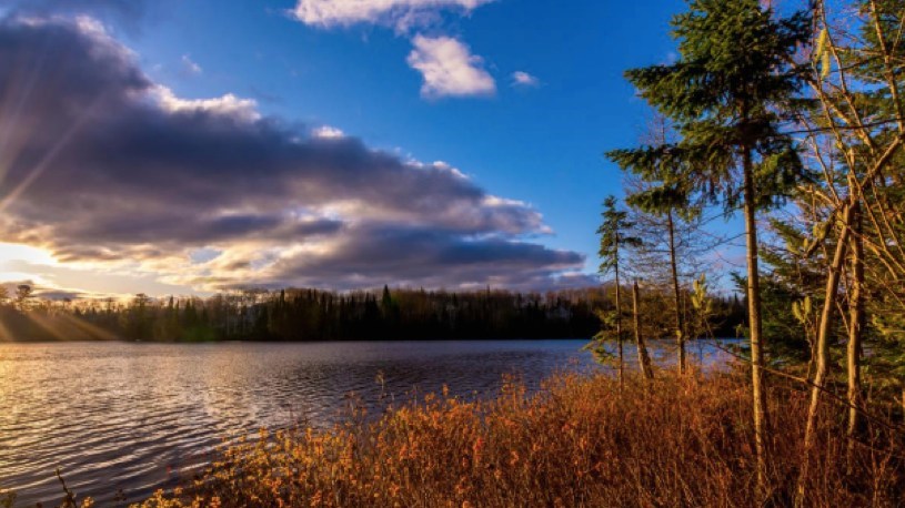 Lac Parent, Sainte-Anne-des-Lacs, photo gagnante de l’édition 2018 du concours photo