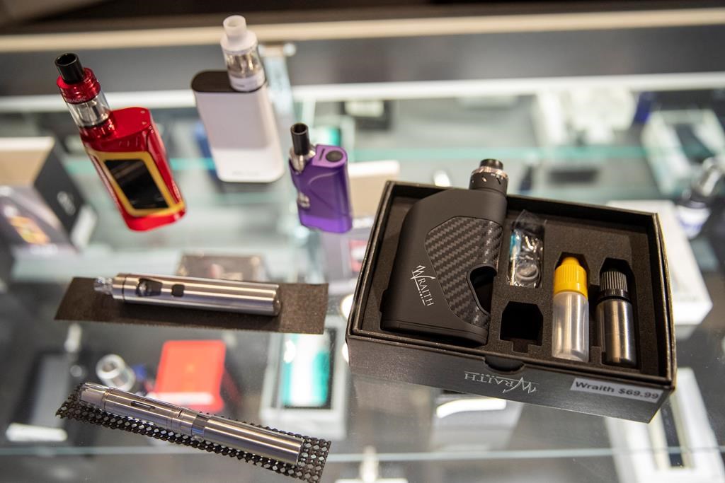 ADN: la vapoteuse est aussi dangereuse que la cigarette