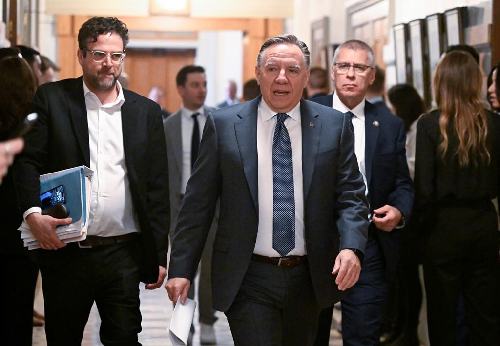 Quatre départs en quelques semaines au cabinet de François Legault