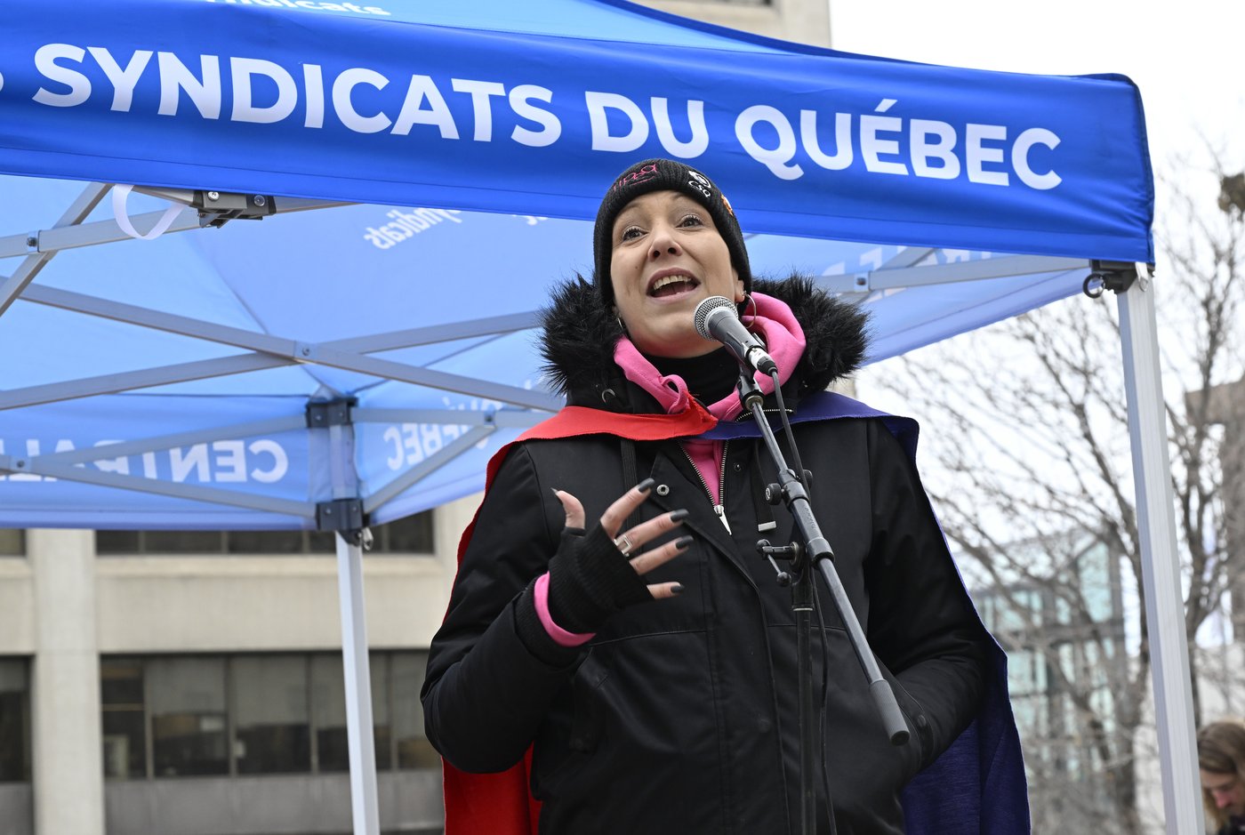 Garde en milieu familial: syndiquées CSQ appelées à voter pour des moyens de pression