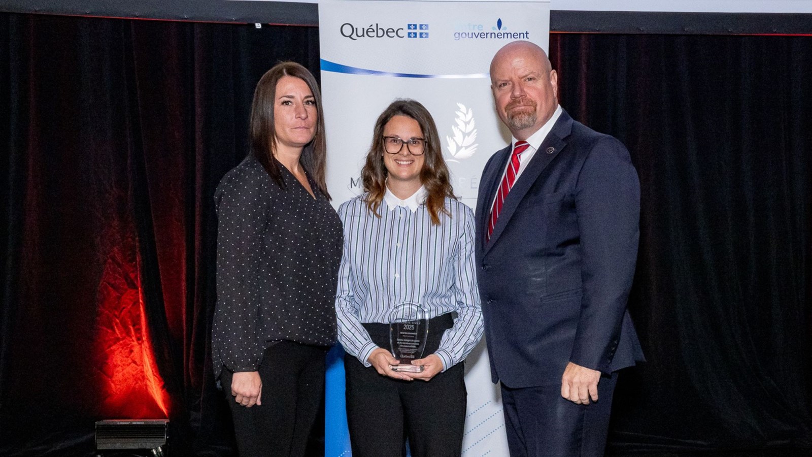 Le comité d'intervention en mesure d'urgence psychosociale du CISSS des Laurentides a reçu un prix du Mérite québécois de la sécurité civile 2025. 