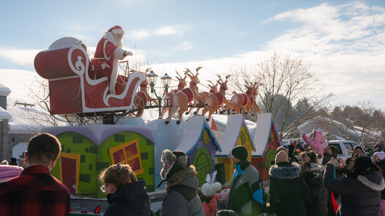 Cette 11e édition du défilé du père Noël prendra son départ le 7 décembre à 10 h, à l'école secondaire Lucille- Teasdale.
