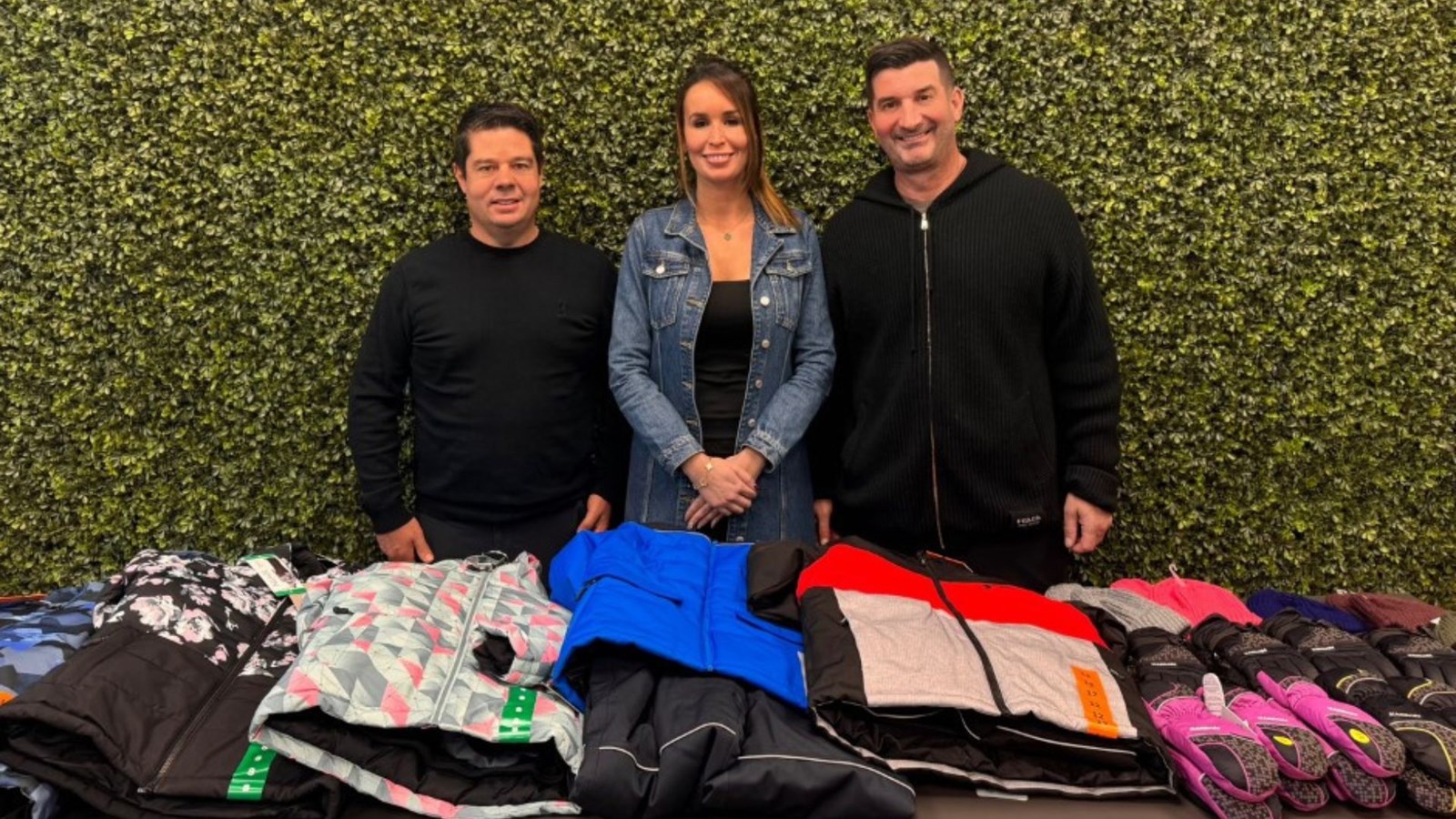 Groupe Villemaire, en partenariat avec Nokian Tyres, a remis des vêtements d’hiver à un total de 250 enfants.