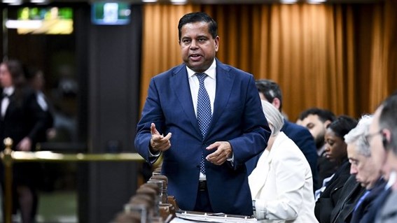 Ottawa modifiera le projet de loi controversé sur l'accès légal
