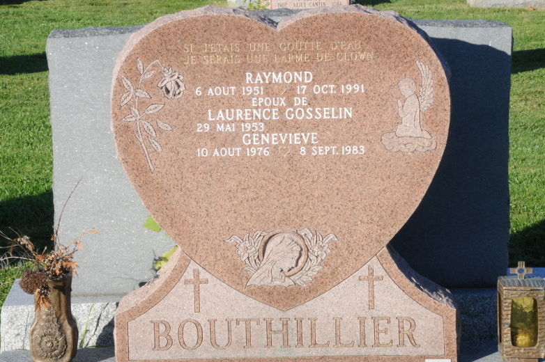 «Si j’étais une goutte d’eau, je serais une larme de clown», peut-on lire sur la pierre tombale de la famille Bouthillier. Que signifie cette inscription mystérieuse? La question reste toujours sans réponse.Cimetière Sainte-Rose.