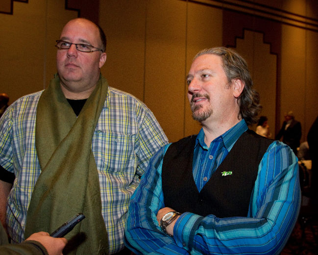 Normand Vallée (à gauche) et Eric Heuser sont déçus et surpris mais sereins suite aux conclusions de la campagne municipale à Laval. 