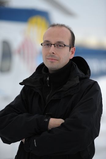 Maxime Landry est journaliste pour TVA depuis 1998. 