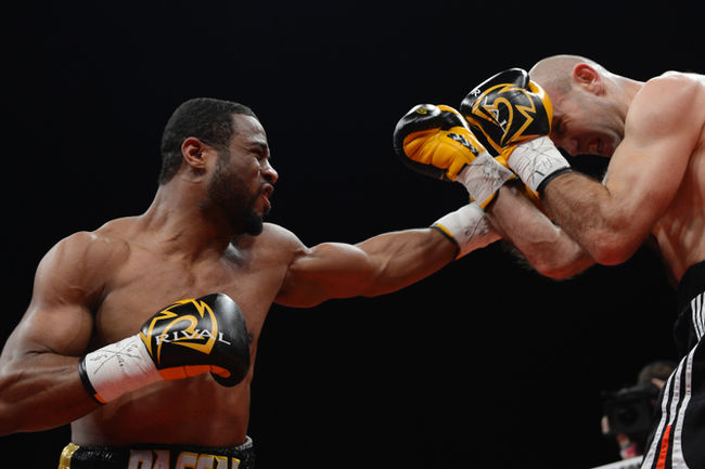 Les amateurs de boxe seront servis en mai prochain. L'affrontement tant attendu entre les Lavallois Jean Pascal (sur la photo) et Lucian Bute se concrétisera enfin.