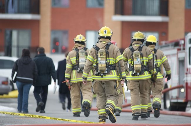 <p>Un homme a incendié son logement du boulevard des Laurentides dans le secteur Auteuil pour éviter de le perdre aux mains d’un huissier en fin d’avant-midi le 19 février.