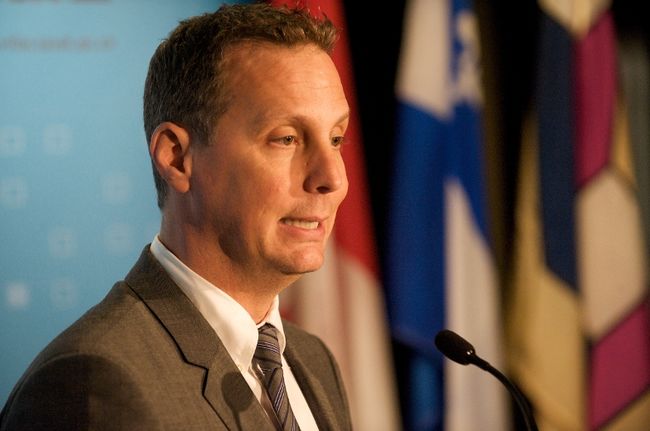 L’administration du maire de Laval, Alexandre Duplessis, a annoncé une série de mesures concrètes qui visent à resserrer les processus administratifs.