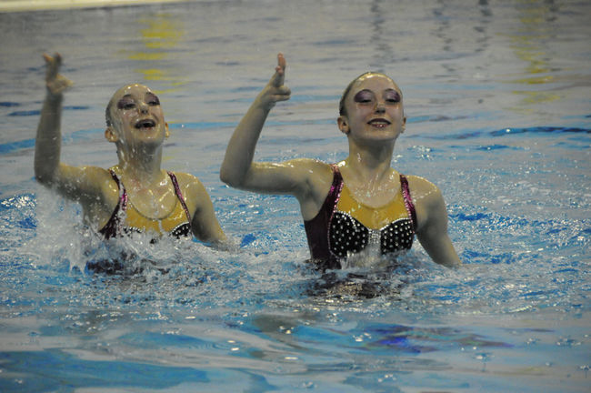 Rose Fontaine et Noémie Dubreuil ont remporté la médaille d'or en duo chez les moins de 15 ans, en plus de mettre la main sur l'argent dans la compétition par équipe.