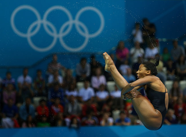 La Lavalloise Jennifer Abel a remporté l'argent lors de l’épreuve du tremplin de trois mètres de la deuxième étape de la Série mondiale de plongeon, à Dubaï, aux Émirats arabes unis.