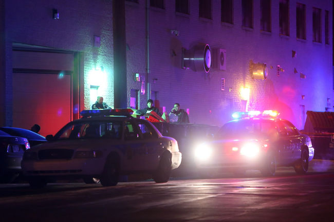 Trois suspects étaient recherchés après que des coups de feu eurent été tirés, tard mardi, lors d’une altercation dont les causes étaient très nébuleuses, dans le secteur de Chomedey à Laval.