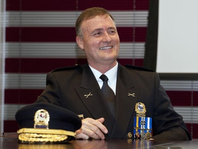 Le chef de police de Laval, Jean-Pierre Gariépy, a annoncé sa démission vendredi avant-midi. Il quittera ses fonctions le 31 décembre prochain.