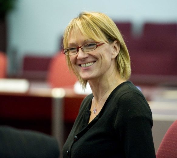 Des rumeurs amènent la conseillère de Concorde-Bois-de-Boulogne, Claire LeBel, chez Action Laval le parti lancé par l’ex-député provincial Jean-Claude Gobé.