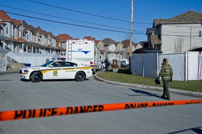 Un membre en règle des Bo-Gars, un gang de rue de la région de Montréal, a été abattu mardi soir dans l’entrée de son domicile du secteur Sainte-Rose à Laval dans ce qui a tout l’air d’un règlement de compte.
Laval le 17 avril 2012. ALARIE PHOTOS/AGENCE QMI
