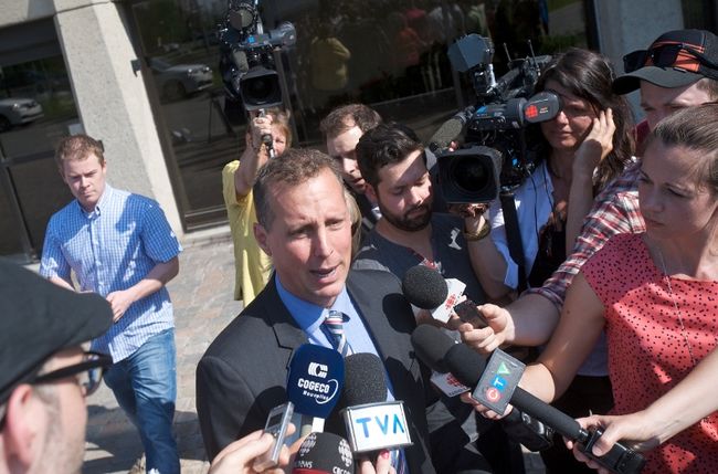 Dans une courte déclaration, vendredi après-midi, le maire de Laval, Alexandre Duplessis, a annoncé que la Ville de Laval et le Ministère des affaires municipales avaient convenu d'une mise en tutelle pour la Ville.
