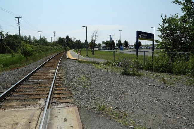 La gare Sainte-Rose a été le théâtre d'un vol plutôt inusité dans la nuit de samedi à dimanche le 7 juillet, alors que deux individus ont tenté de voler un tronçon de 50 mètres de clôture afin de possiblement revendre le métal de celle-ci.
