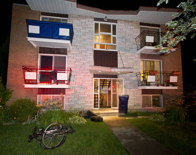 Un incendie a causé de légers dommages à l'immeuble à six logements du 2290 rue Vallières, dans Chomedey, mercredi soir. 