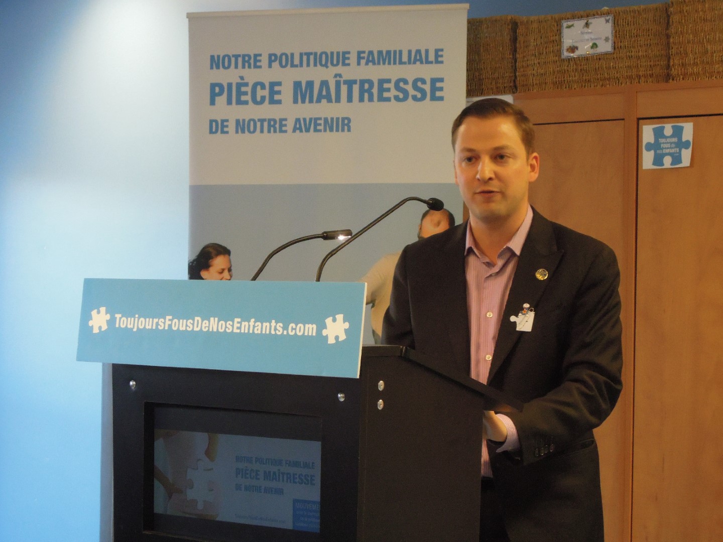 Mathieu Traversy, député de Terrebonne et porte-parole de l’opposition officielle en matière de famille