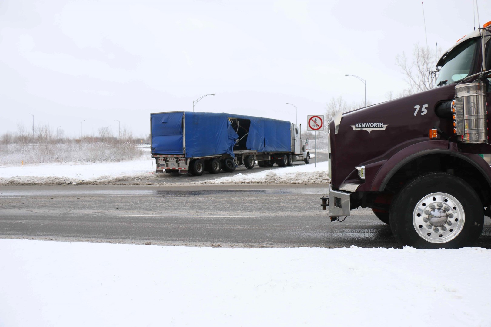 Collision entre un autobus de la STL et un poids lourd