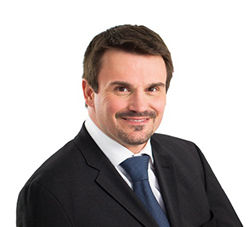 La CAQ fait appel à son président de la Commission juridique, Domenico Cavaliere, pour la représenter dans Sainte-Rose lors de la prochaine campagne électorale.