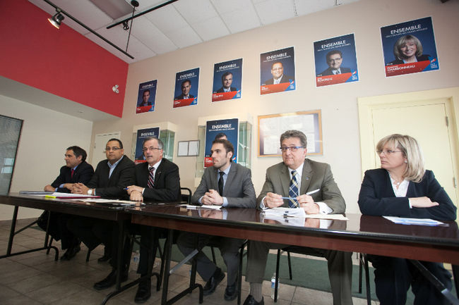 Les candidats libéraux de Laval, de gauche à droite: Gilles Ouimet (Fabre), Saul Polo (Laval-des-Rapides), Guy Ouellette (Chomedey), Jean Habel (Sainte-Rose), Jean Rousselle (Vimont) et Francine Charbonneau (Mille-Îles)