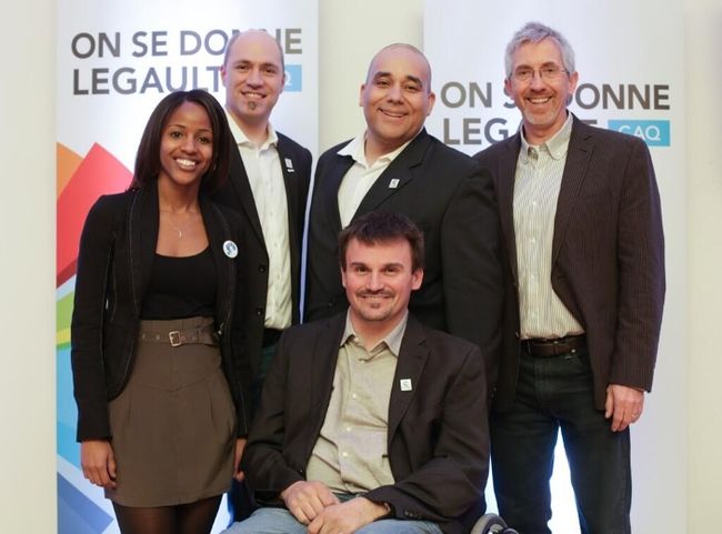 Carlie Dejoie (Chomedey), Vincent Bolduc (Laval-des-Rapides), Christopher Skeete (Fabre), Sylvain Loranger (Mille-Îles) et Domenico Cavaliere (avant) (Sainte-Rose) sont cinq des six candidats de la CAQ à Laval.