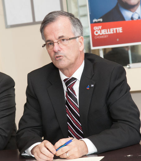 Guy Ouellette croit que le PQ est en mode panique. 
