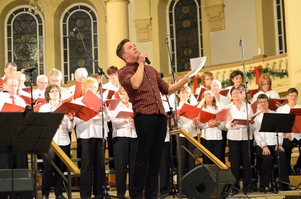 Mathieu Bourret souhaite enregistrer un album avec ses propres chansons.
