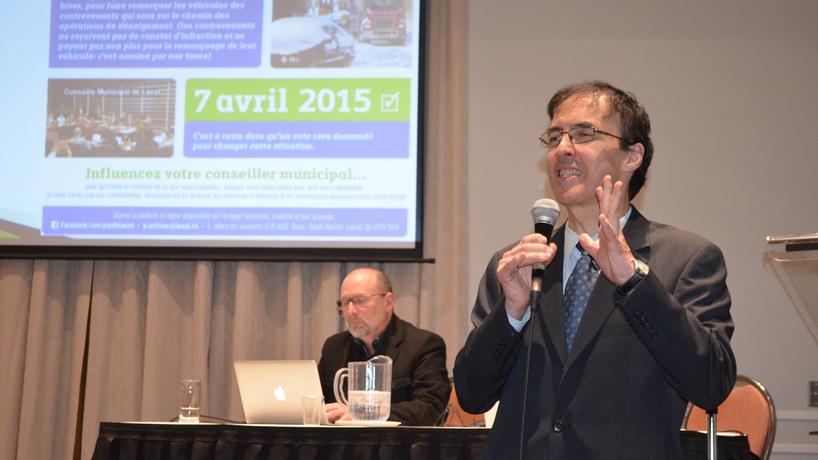 Pierre Anthian a expliqué aux citoyens le fonctionnement du SAI.