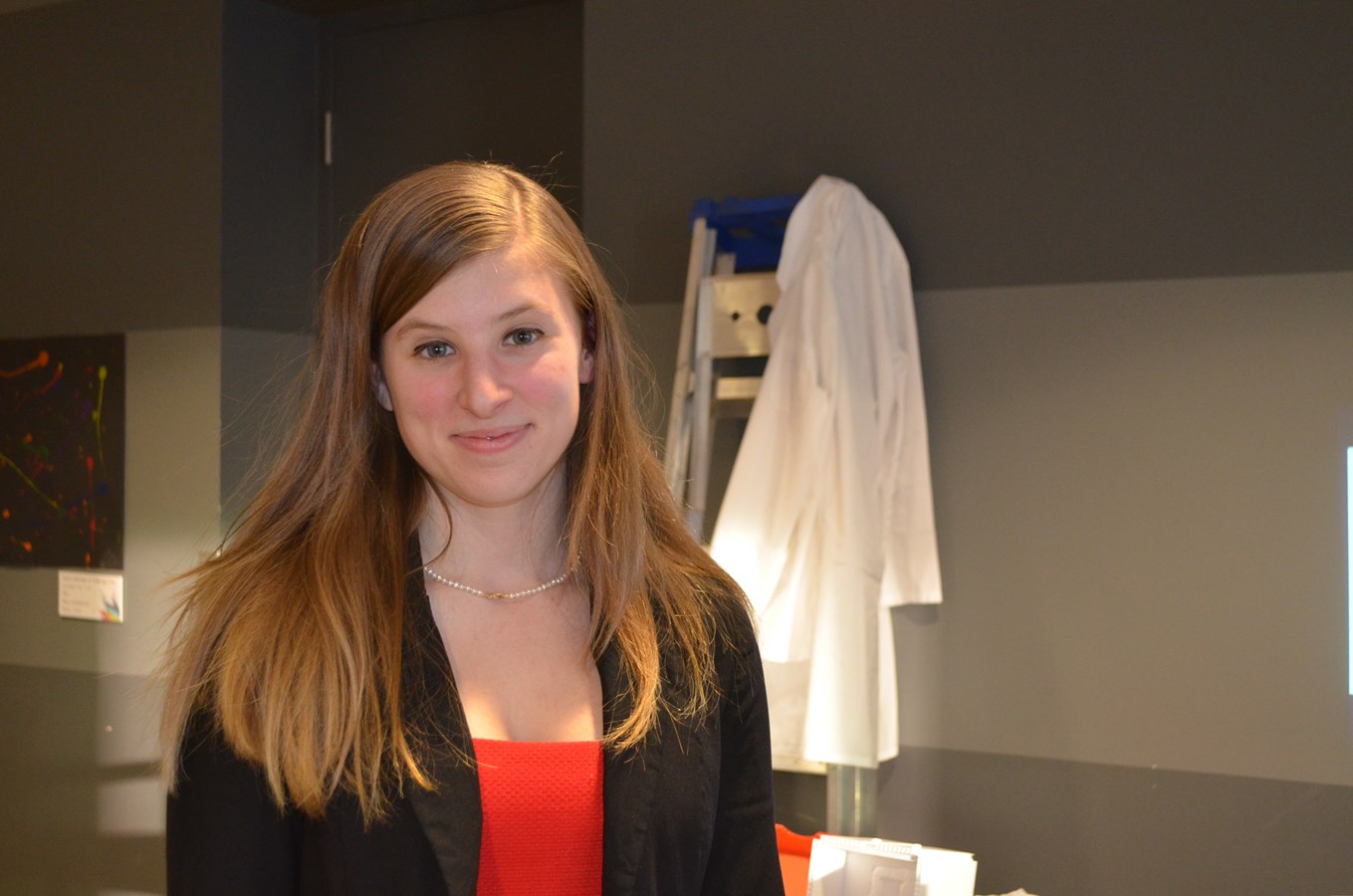 Marilyne Houle, coordinatrice de l'exposition et artiste.