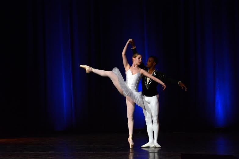 Catherine Toupin, boursière, et son partenaire de danse, Bernard Dubois.