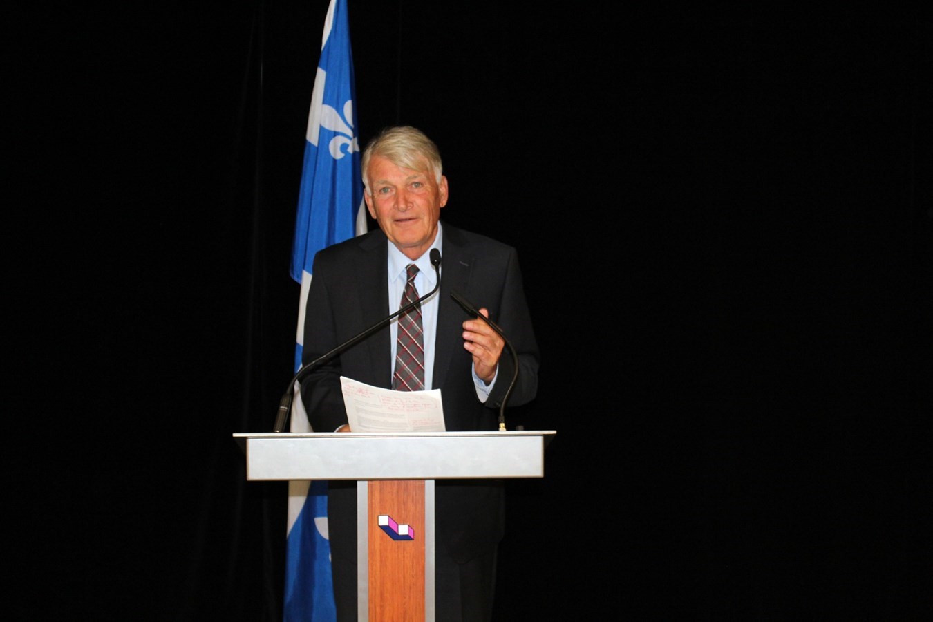 Jean-Claude Gobé : « Peut-être vous réveillerez-vous avec une tour dans votre cour ? »