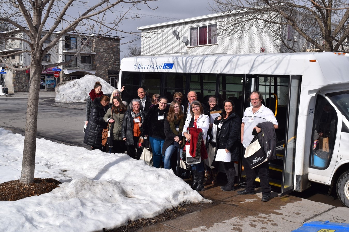Les participants et participantes d'une des journée de visite