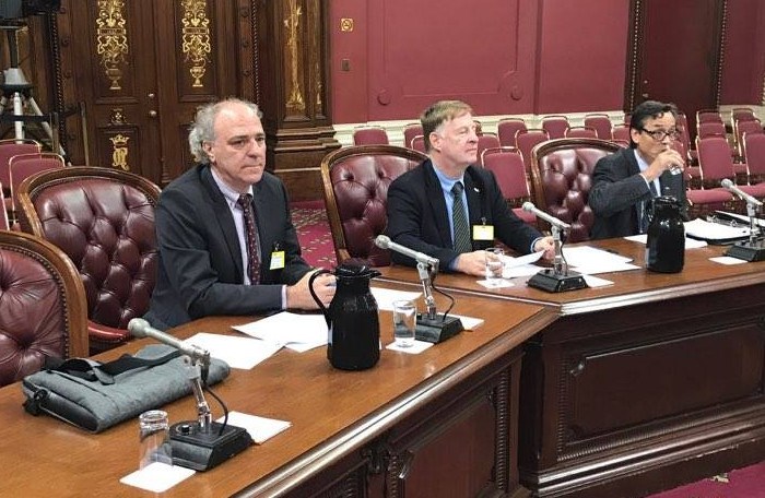 Guy Picard, directeur général de la Société de transport de Laval, Marc Demrs, maire de Laval Denis Fafard, adjoint exécutif – Direction générale adjointe – Développement durable