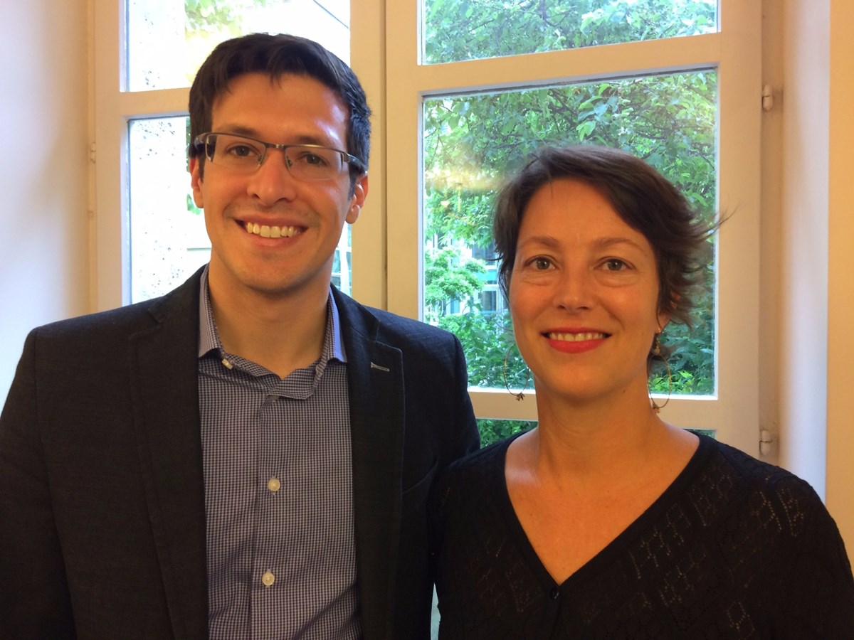 Stéphane Boyer, conseiller municipal de Duvernay-Pont-Viau et Gwenola Stephan, chargée de mission environnement et développement durable, Association des maires de France.
