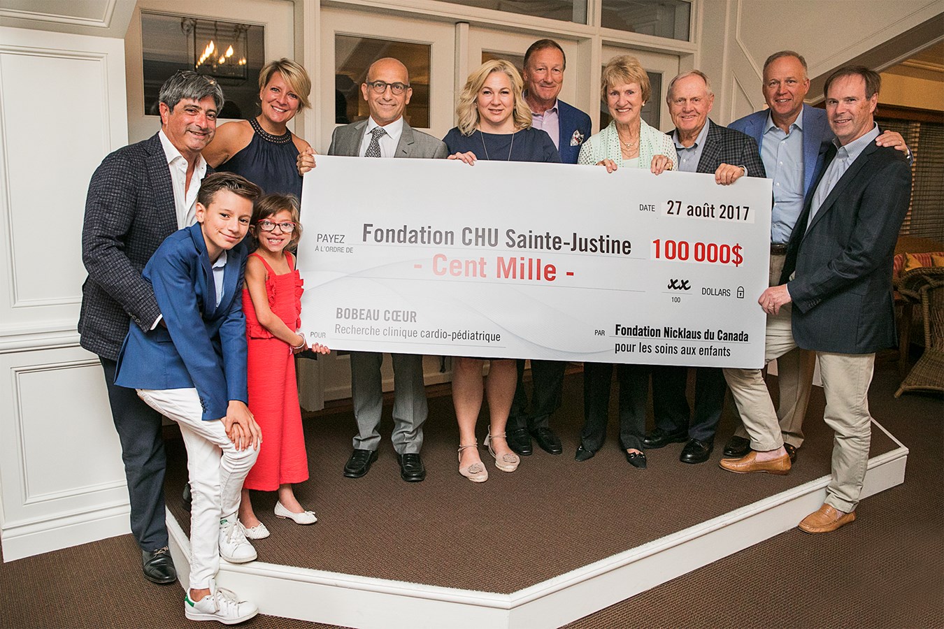 Patrick Bermand et sa famille qui ont bénéficié et soutiennent le Fonds, le docteur Nagib Dahdah, Tracy et Marc Bibeau, Barbara et Jack Nicklaus, Mark Smith, directeur de la Fondation et Peter Kruyt, membre du CA de la Fondation Nicklaus du Canada.