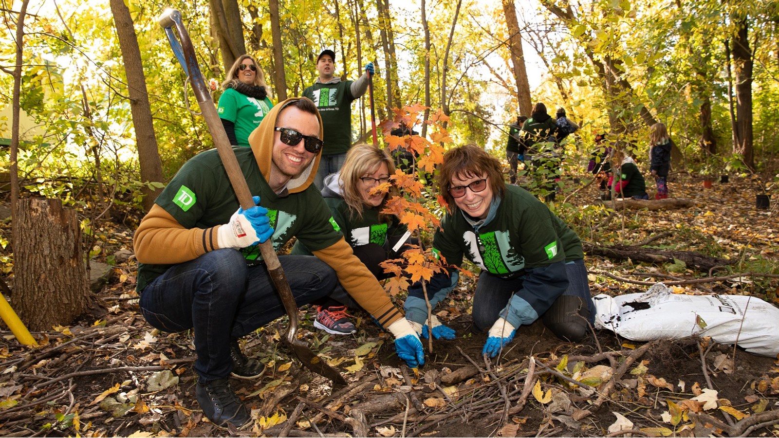 300 arbres plantés à la Berge des Baigneurs de Laval