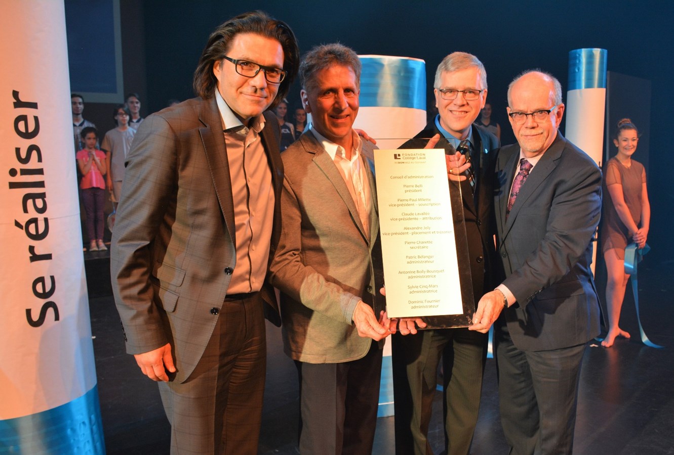 M. Patric Bélanger, administrateur et membre du comité d’attribution de la Fondation Collège Laval,
M. Pierre Belli, président de la Fondation Collège Laval, M. Michel Baillargeon, directeur général du Collège Laval et
M. Pierre‐Paul Milette, administrateur et membre du comité de souscription de la Fondation Collège Laval.