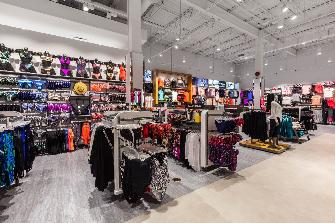 Le Sports Experts du Méga Centre Val-des-Brises fait peau neuve